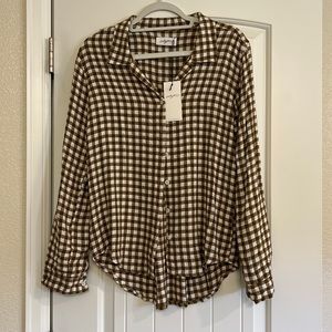 Carly Jean Los Angeles Paige Button Down - Small